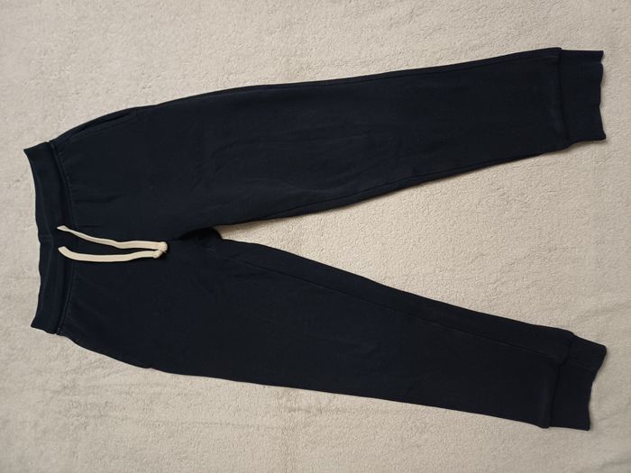 Pantalon de jogging marine Kiabi 8 ans (réf perso V112)(familleac72)