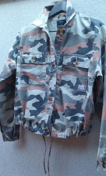 Veste camouflage Bershka femme