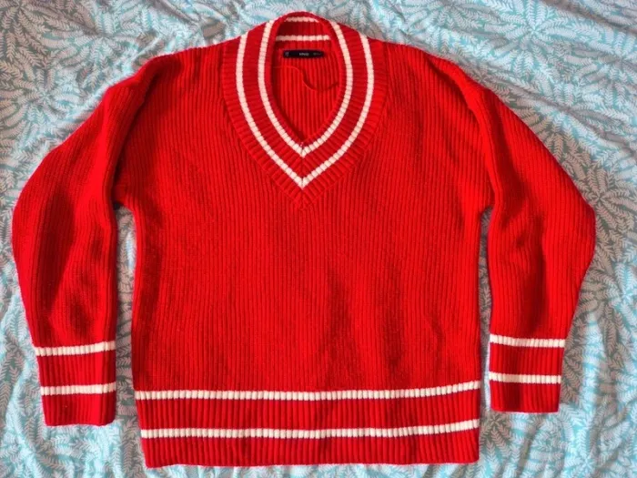 Pull rouge Mango col V