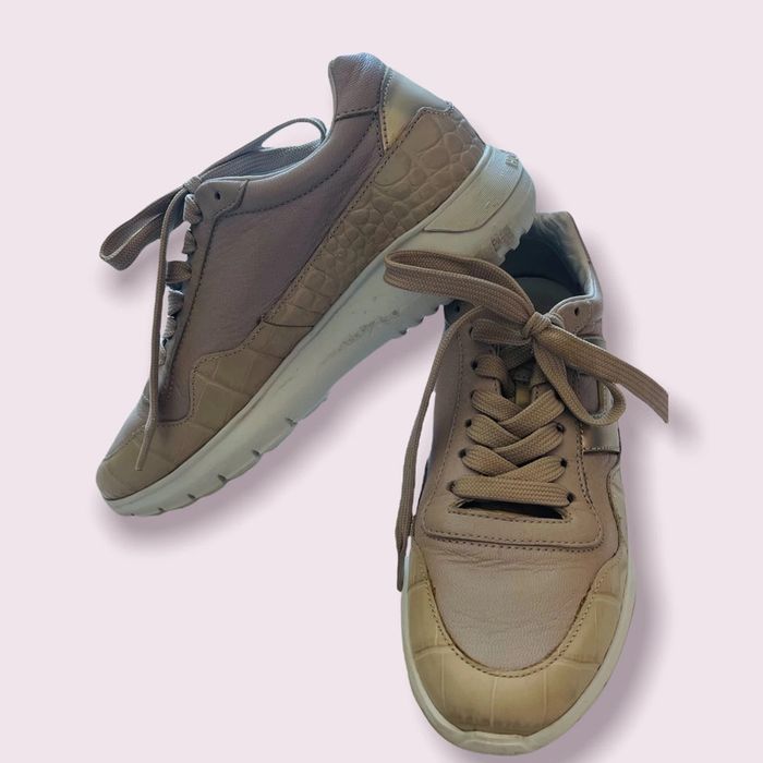 Véritables Hogan en cuir beige et doré - photo numéro 3