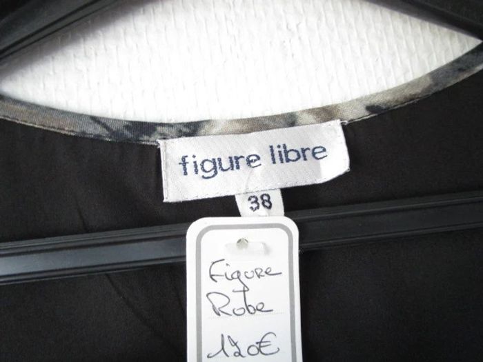 Robe imprimée Figure Libre 38 NEUVE - photo numéro 9