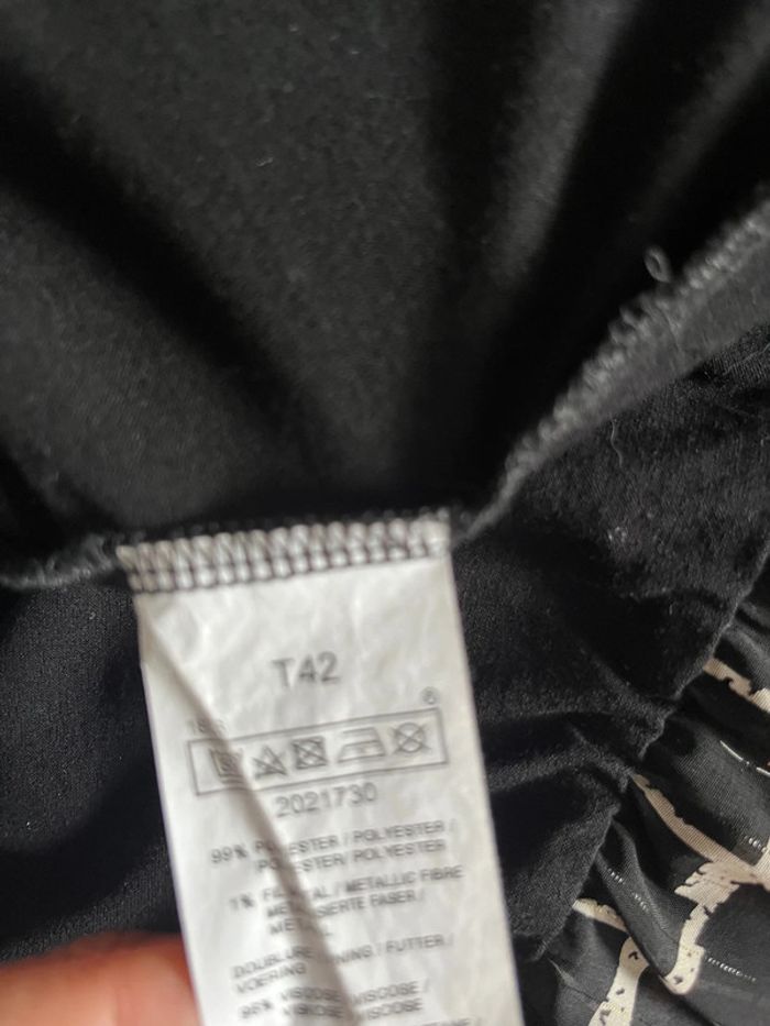 Jolie blouse manches longues en voile noir et or chic avec top bretelles noir 42 comme neuve - photo numéro 8