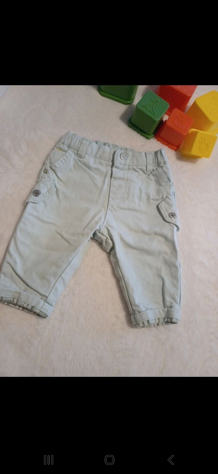 Pantalon bébé taille 3 mois