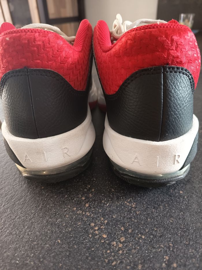 Baskets Jordan Air Max Aura 3 - photo numéro 4