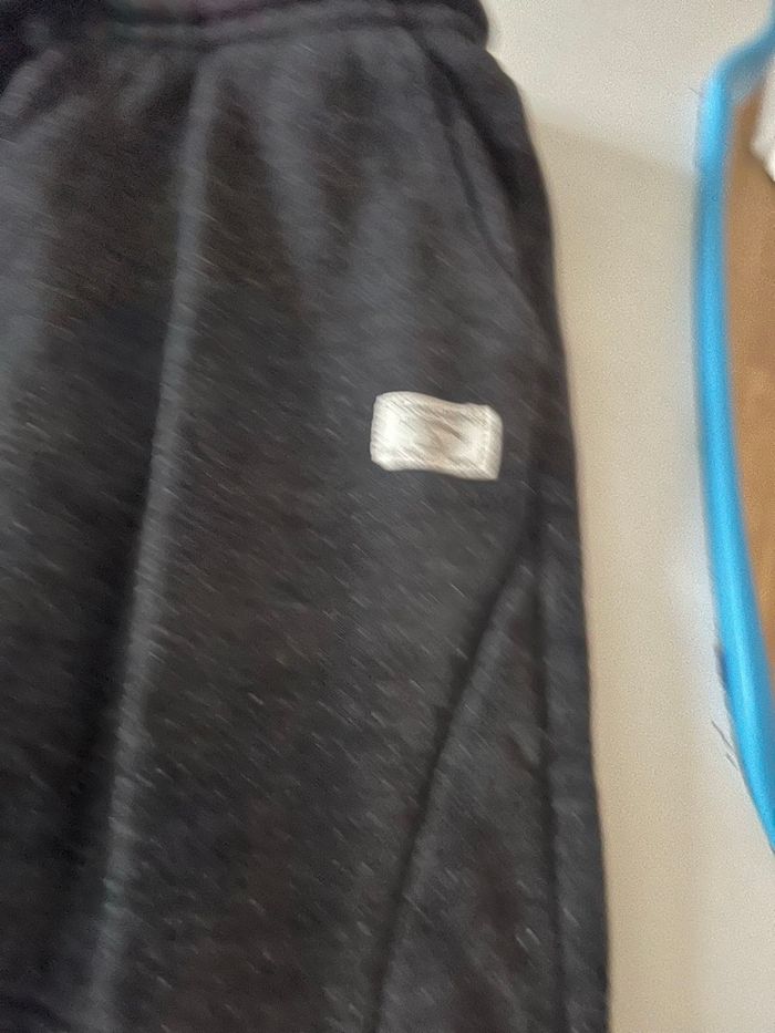 Bas de jogging - photo numéro 3