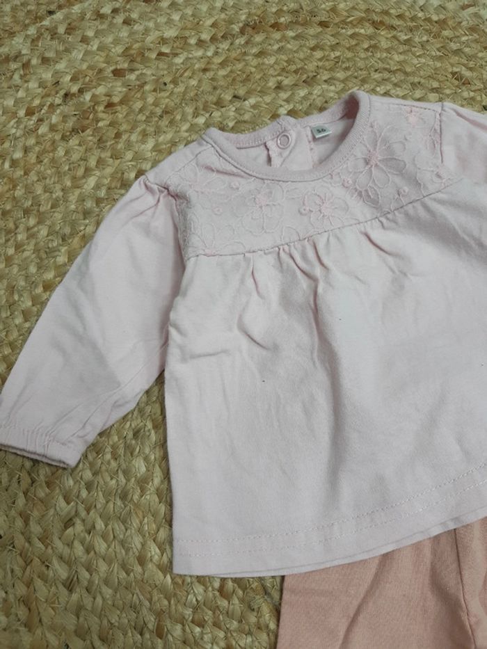 Tenue blouse manches longues et legging 1 mois - photo numéro 2