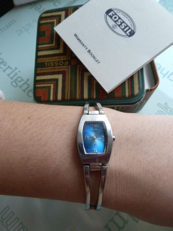 montre fossil bleu