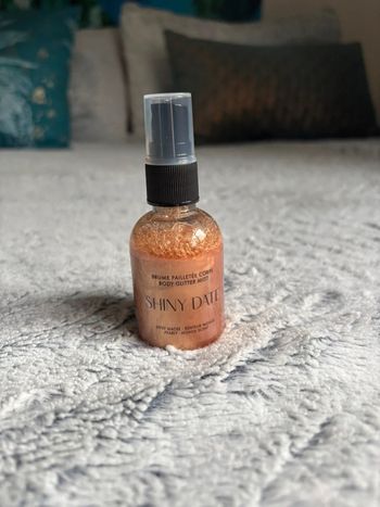 brume pailletée corps shiny date