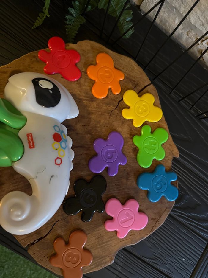 Caméléon Fisher price pour apprendre les couleurs - photo numéro 2