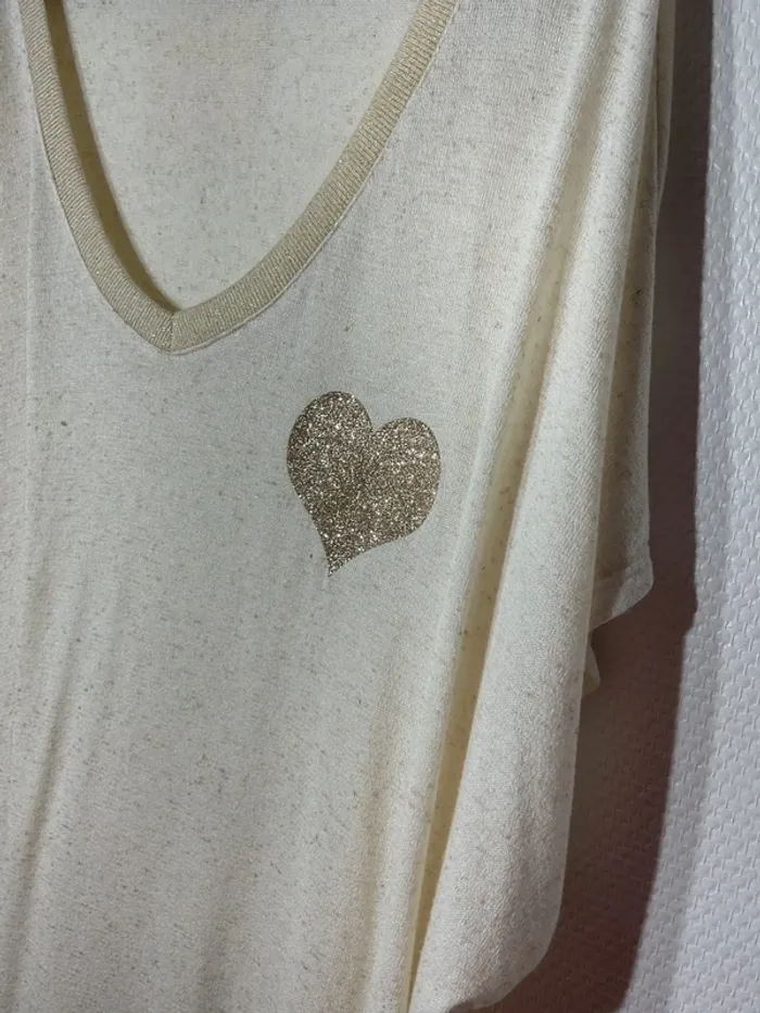 T-shirt « cœur » femme taille unique (40-48)- vivichy - neuf avec étiquette - photo numéro 2