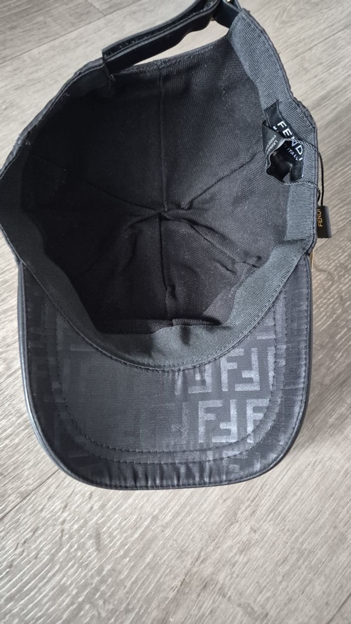 Casquette fendi noir taille M - photo numéro 2