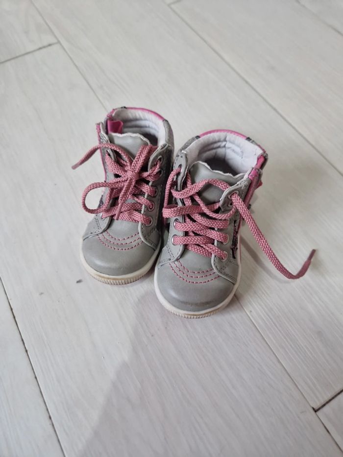 Chaussures 18