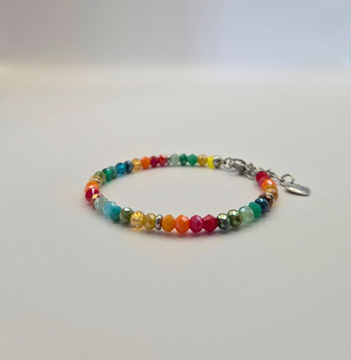 Bracelet argenté petites perles multicolores couleurs estivales - photo numéro 1