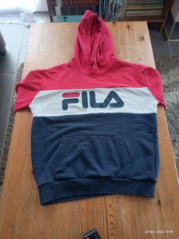 Sweat à capuche t.S