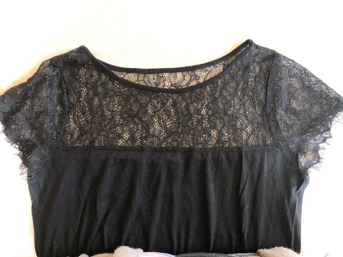 Tee-shirt noir dentelle - photo numéro 4