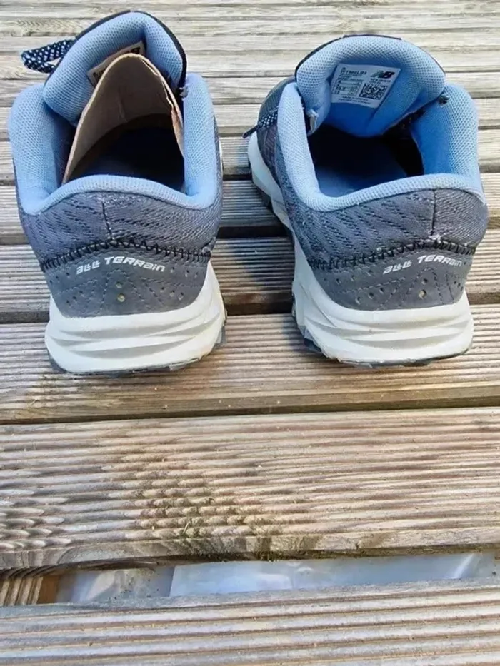 New Balance 690 Femme - Taille 36.5 - Excellent État - Running/Trail - photo numéro 2