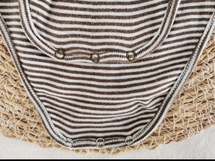 Bodie 👣 manches longues, avec col, Bout'chou, 9 mois - photo numéro 5