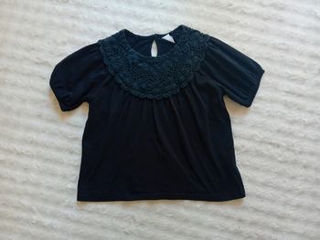 Tshirt à brodé 9ans Zara 🖤🩶