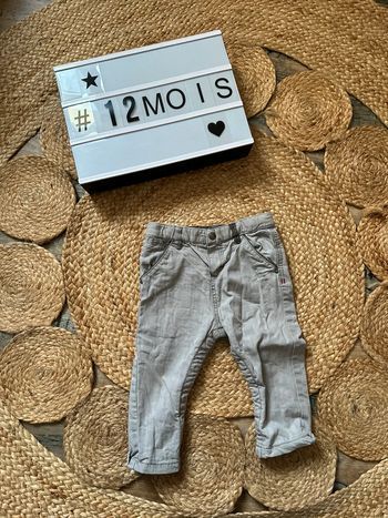 Jeans • 12M