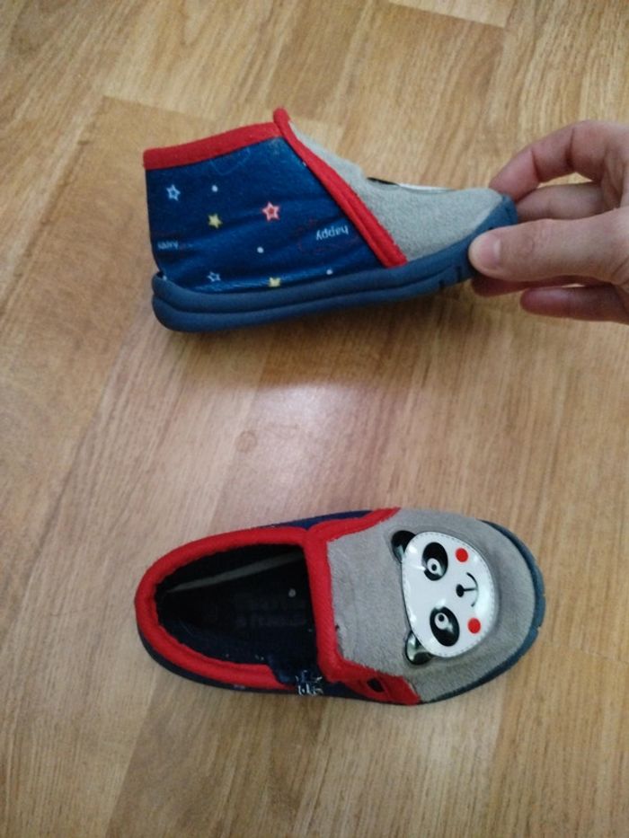 Chaussons taille 22 - photo numéro 3