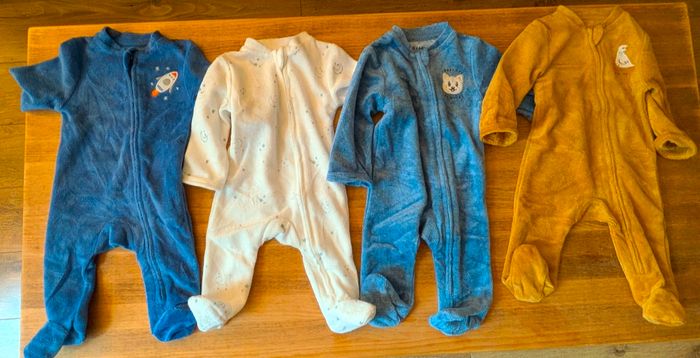 Lot de 6 pyjamas neufs jamais portés - photo numéro 3