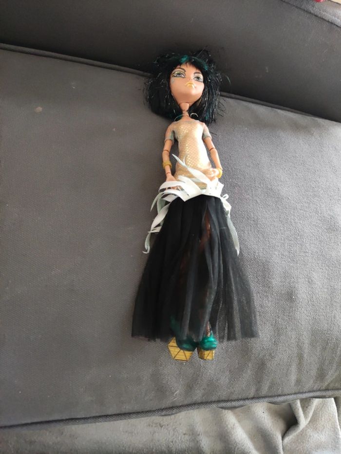 Poupée monster high Cléo de nile