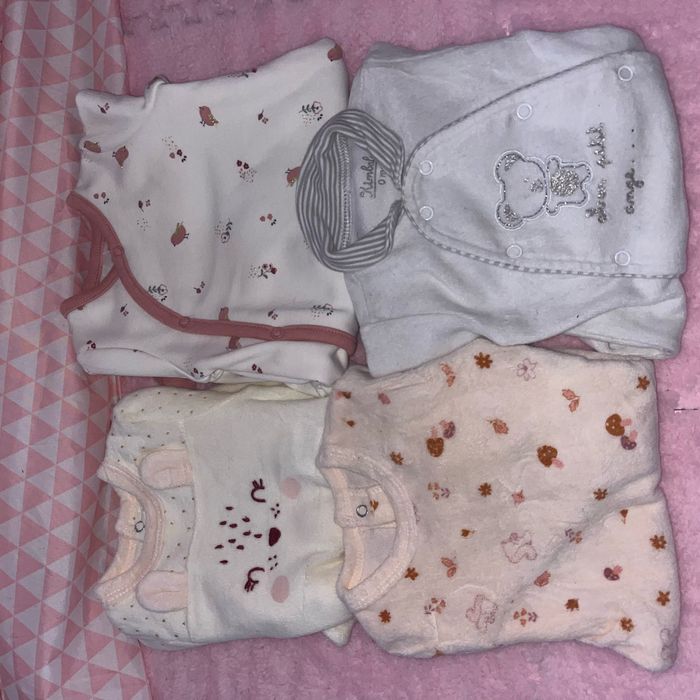Lot pyjamas + bodys - photo numéro 3