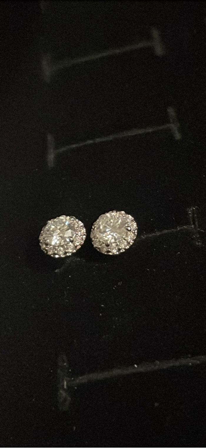 Boucle d’oreille en diamants