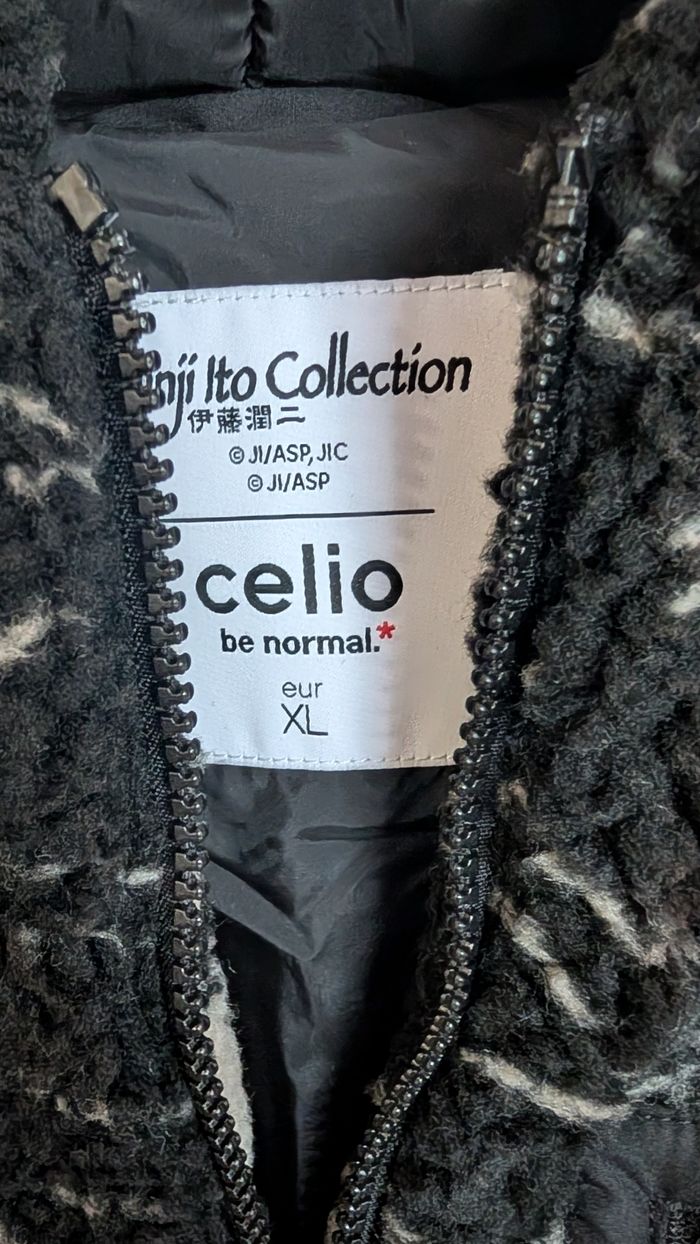 Veste neuve Xl collection limitée Junji Ito. Rare - photo numéro 2