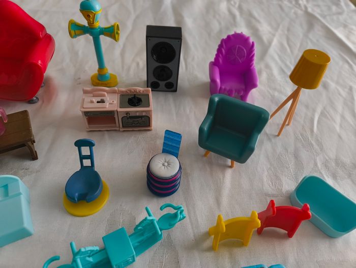 Lot meubles petite poupée - photo numéro 4