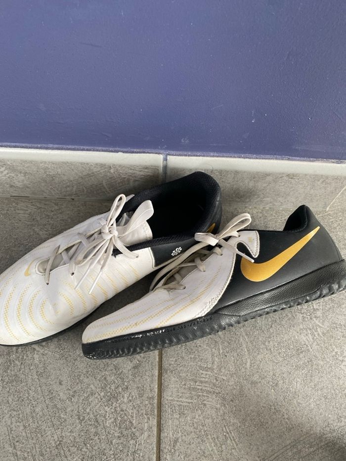 Chaussure futsal - photo numéro 3