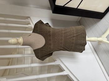 T Shirt Camaieu kaki à motifs géométriques