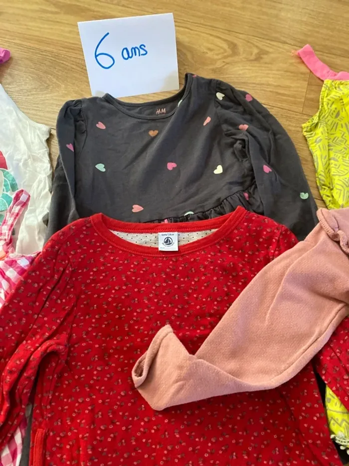 Lot vêtements fille 6 ans - photo numéro 4