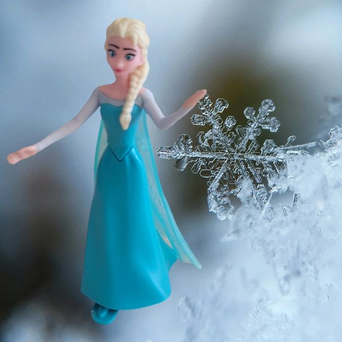 Figurine "Elsa, la reine des neiges" de Disney 👑