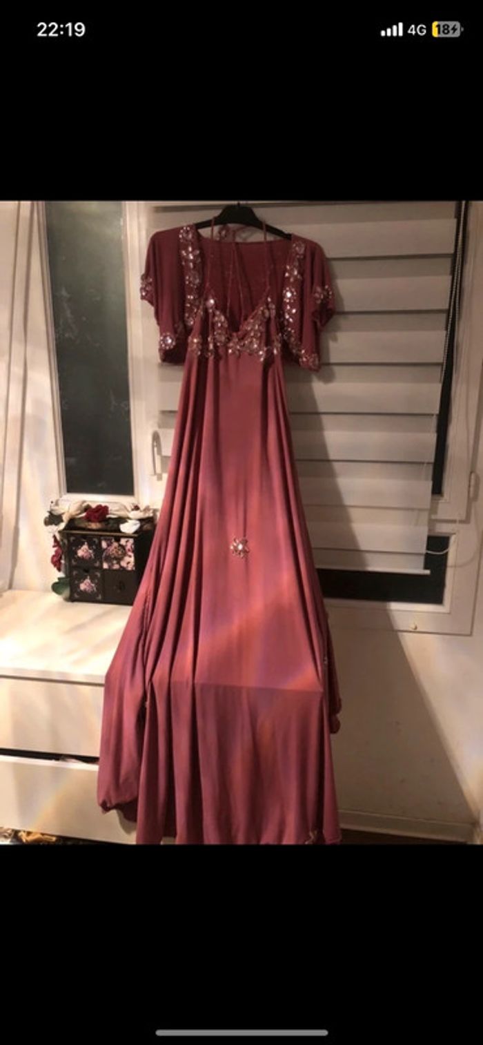 Robe habillée. Tenue de fêtes . Taille L