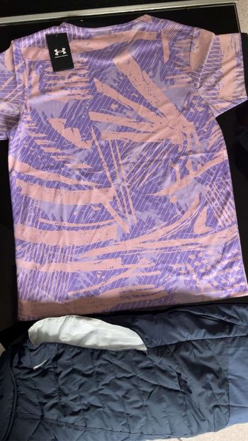 TEE shirt Under armor