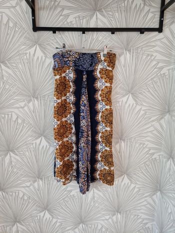 Joli pantacourt original taille 36