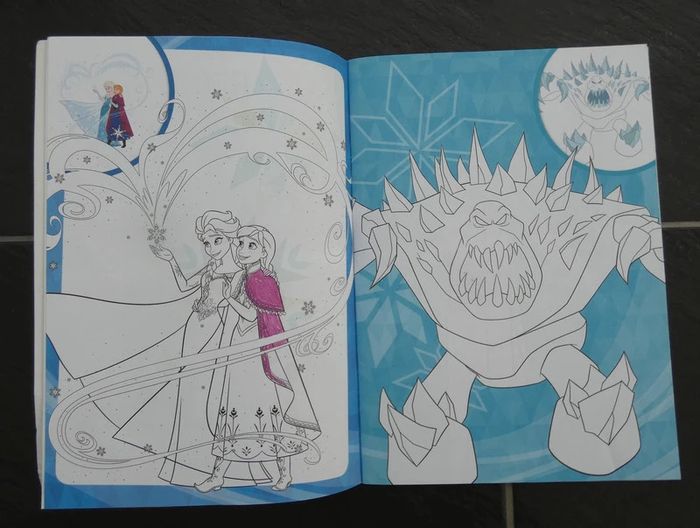 Livre de coloriages et stickers "Reine des Neiges" - photo numéro 3