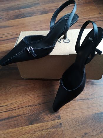 Sandales noir satin MANGO P39