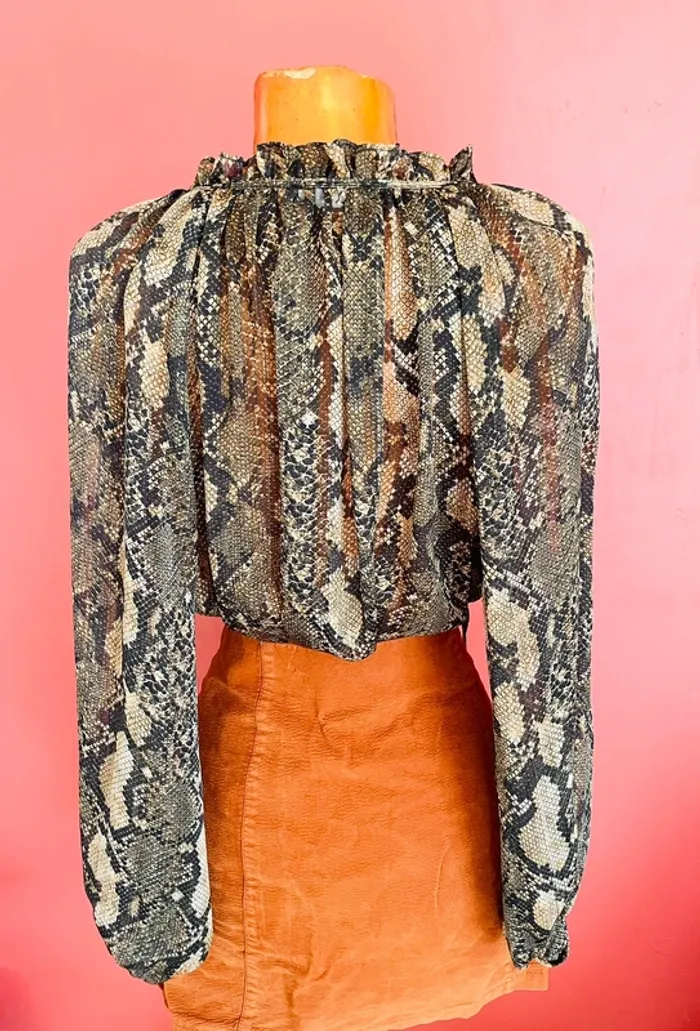 Jolie blouse imprimé python - photo numéro 2