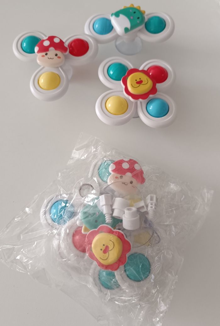 NEUF 💚 Spinners bébé  x3 Toupie avec ventouse .  jouet d'éveil sensoriel - photo numéro 3
