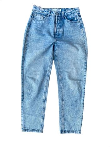 Jean Mom bleu ciel taille 38 Stradivarius