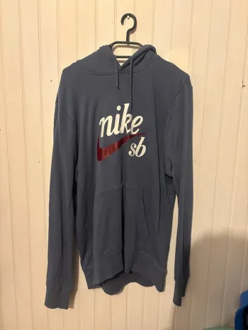 Pull Nike SB