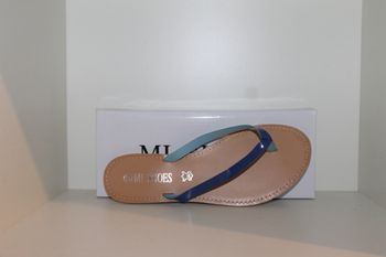 belle petites tongs lanières bleues foncé 37