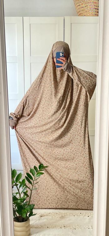 Jilbeb tenue robe de prière Haya Salat jusqu'au XXL coloris nude hyper confortable