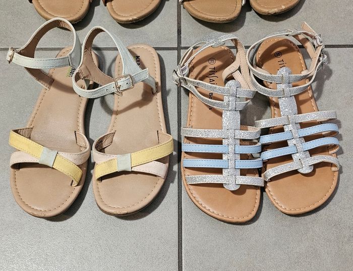 Lot 2 Sandales T35
