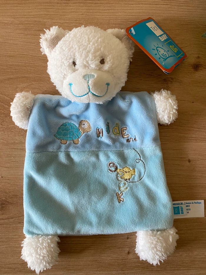 Doudou plat ours bleu blanc hide and seek tortue brodée tex neuf - photo numéro 2