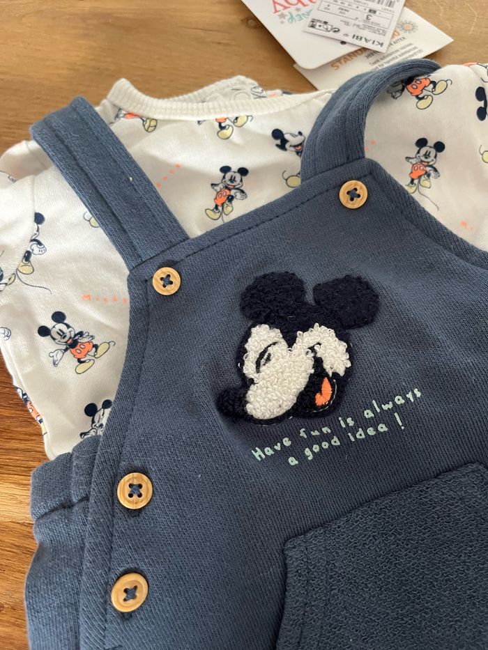 Salopette + tee shirt Mickey - photo numéro 2