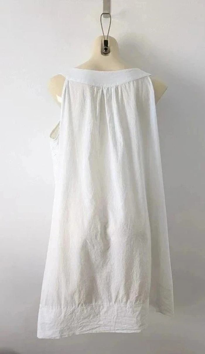 Robe brodée en coton - taille M/L - photo numéro 2
