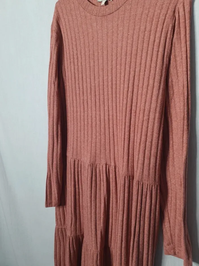 Joli robe pull rose - photo numéro 4